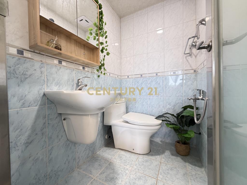 凱薩精美三房車