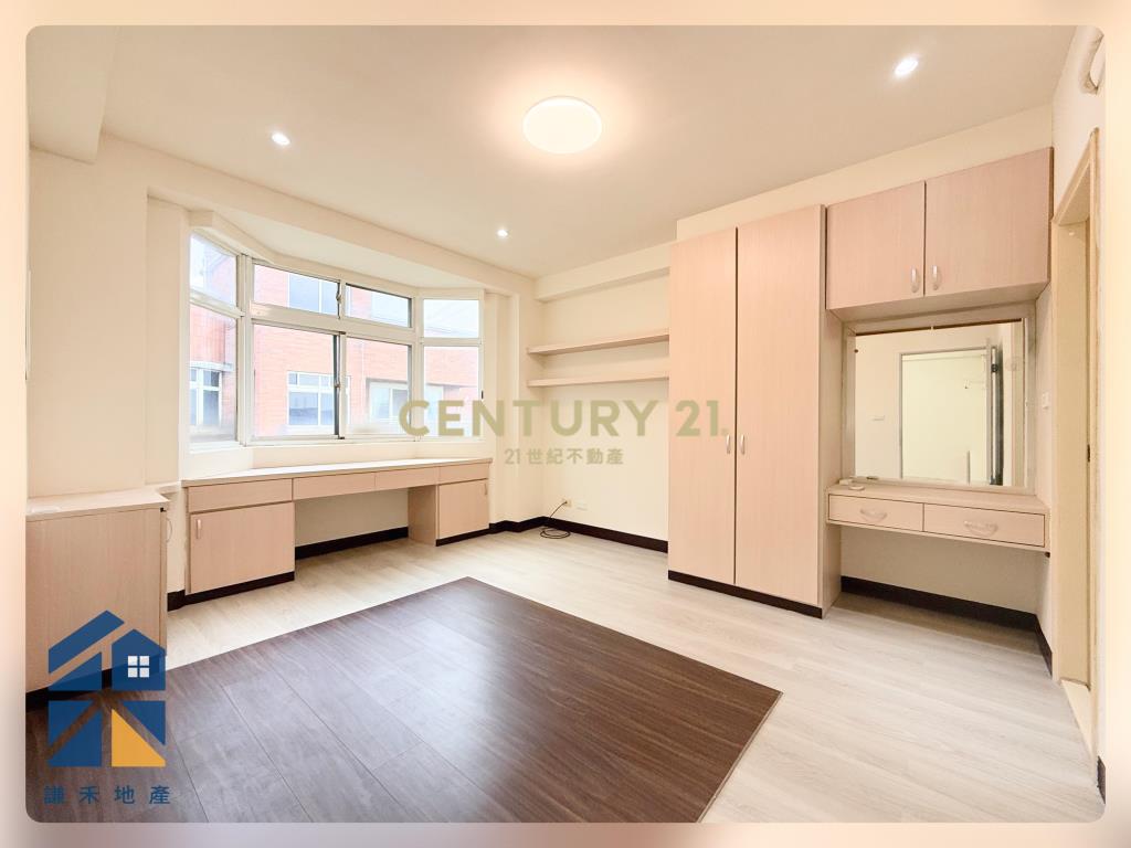 楊湖路湖適公寓四大房+車位