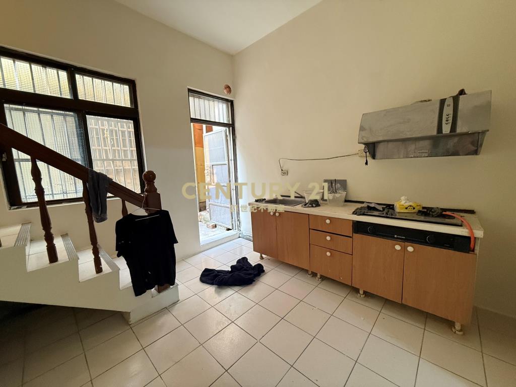 觀音草漯低總價透天