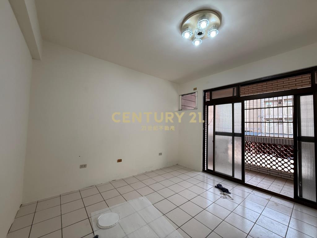 觀音草漯低總價透天