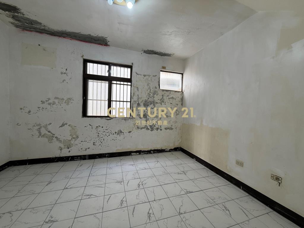 觀音草漯低總價透天