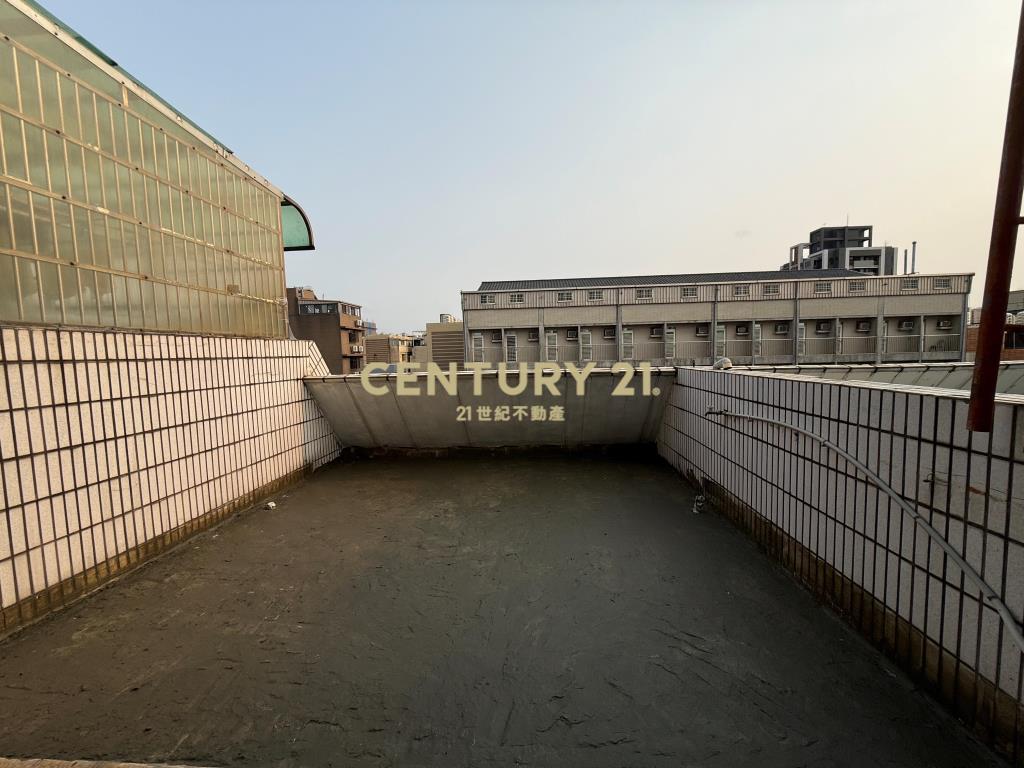 觀音草漯低總價透天