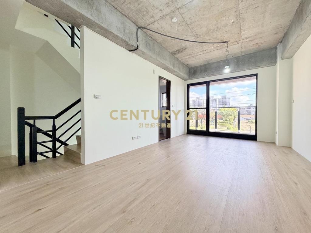 全新中山北全聯旁電梯別墅