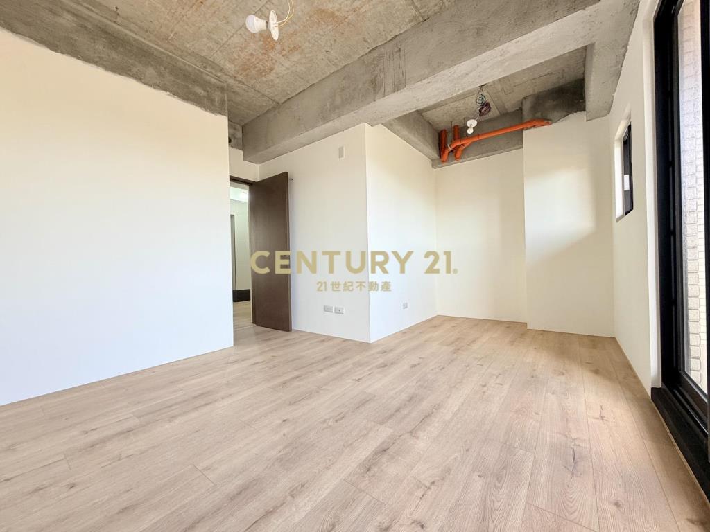 全新中山北全聯旁電梯別墅