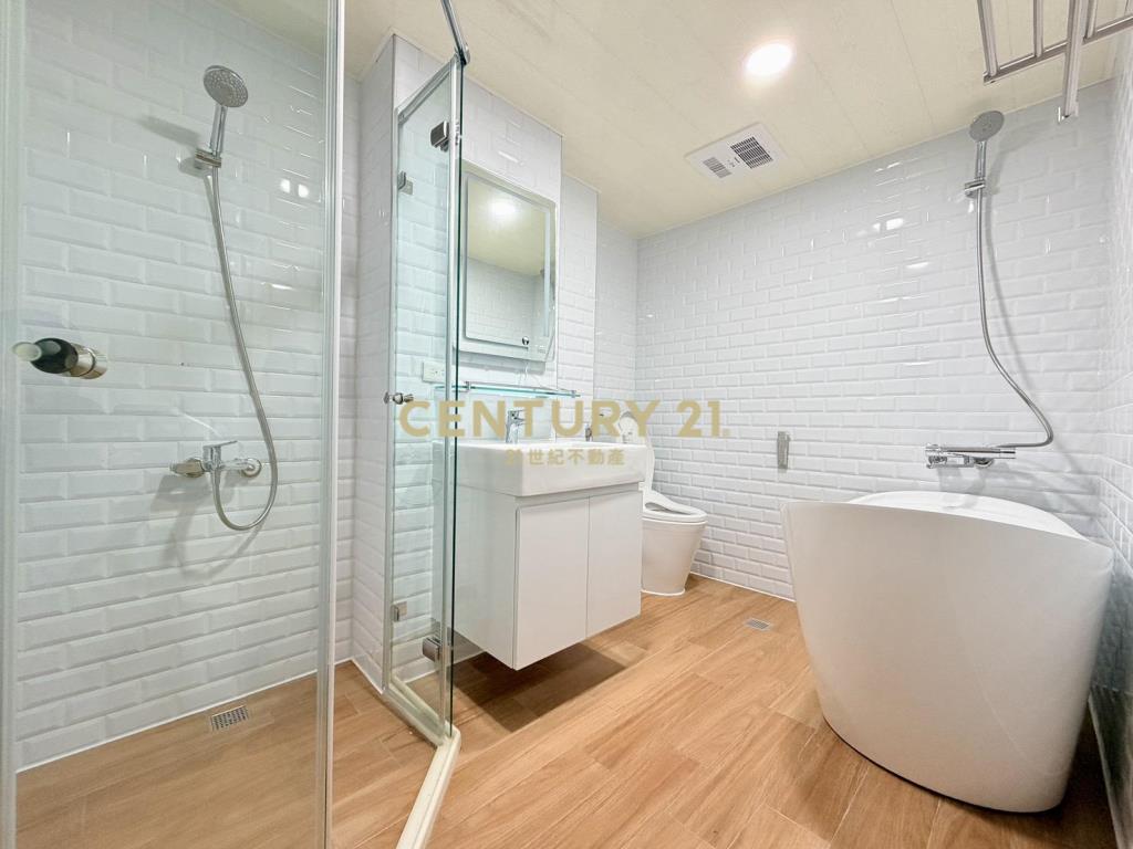 全新中山北全聯旁電梯別墅