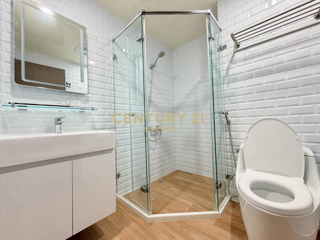 全新中山北全聯旁電梯別墅