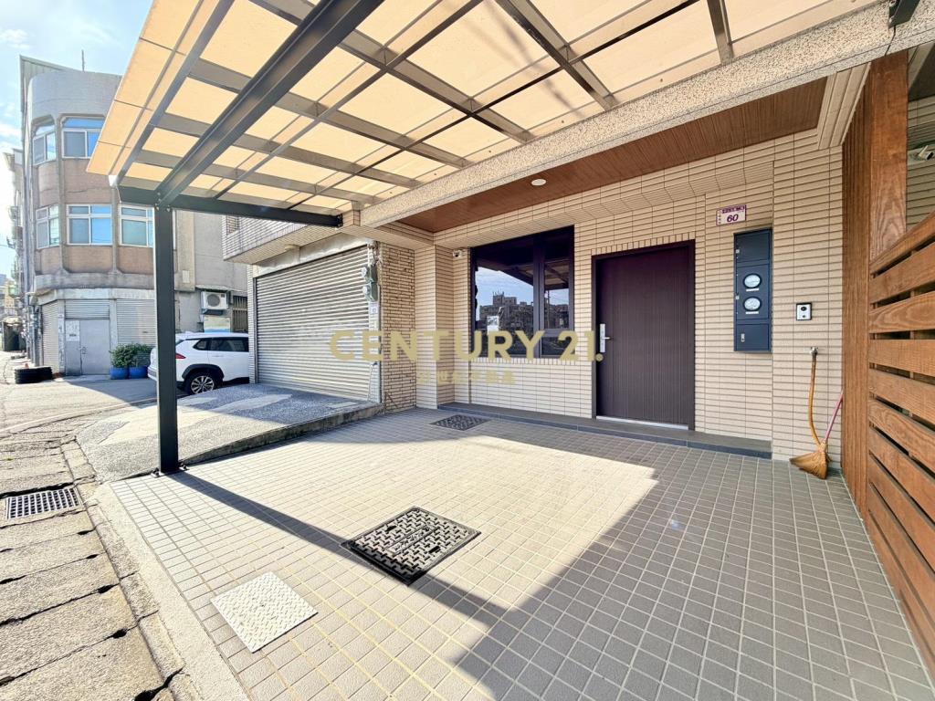 全新中山北全聯旁電梯別墅