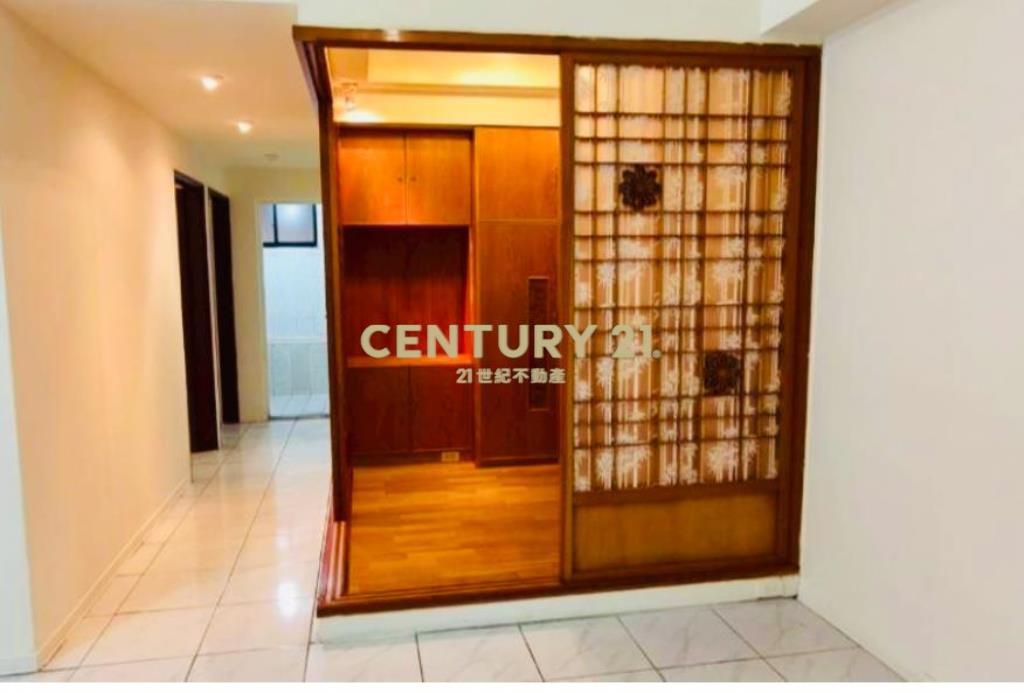 聚寶莊稀有一樓2+1房