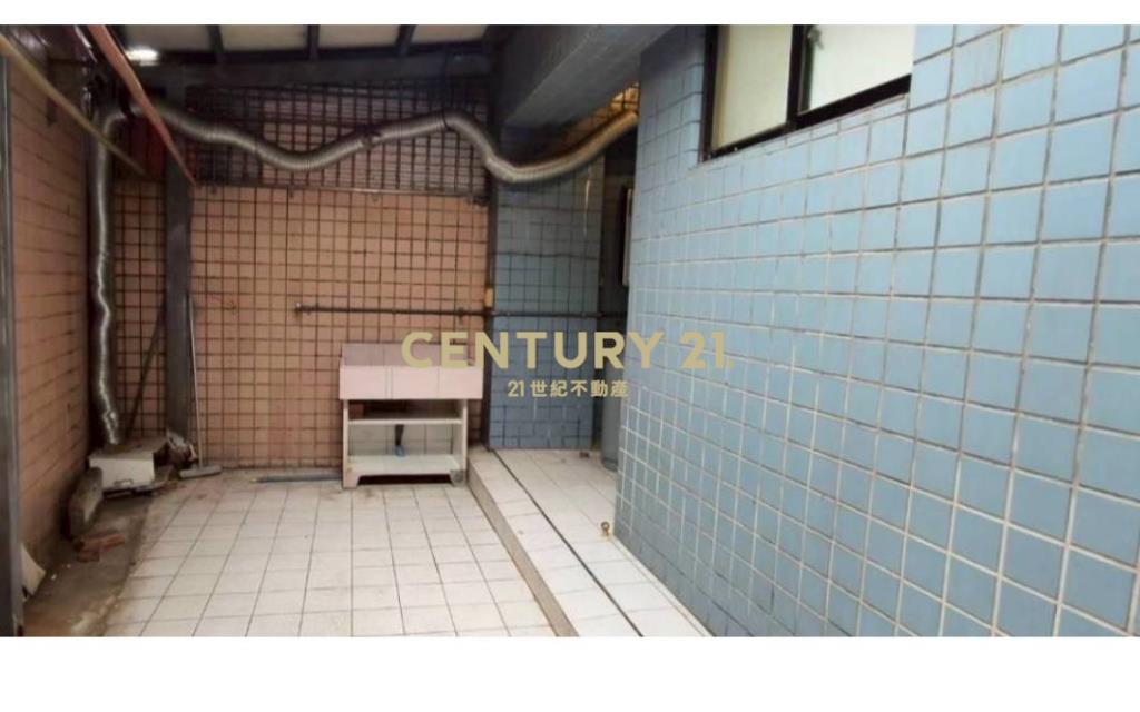 聚寶莊稀有一樓2+1房