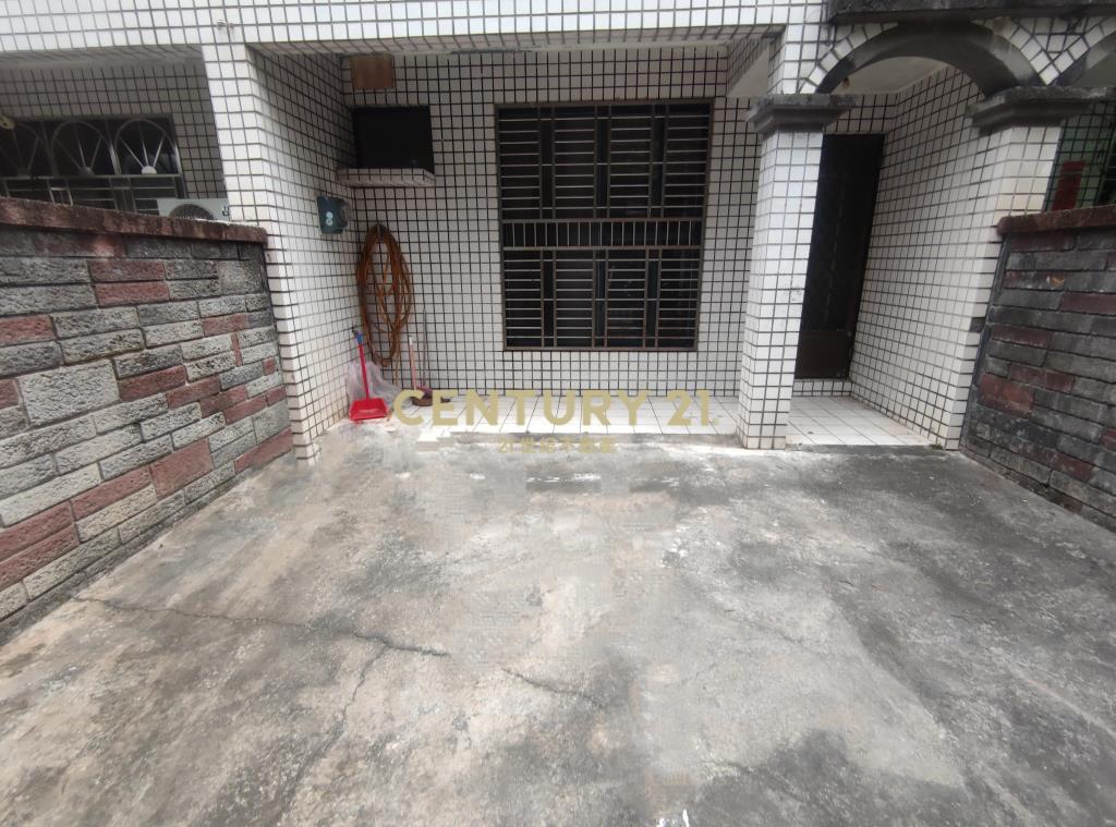 新江路前院車庫別墅