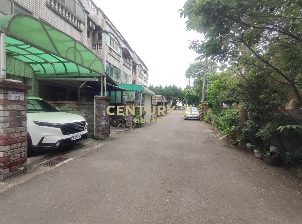 新江路前院車庫別墅