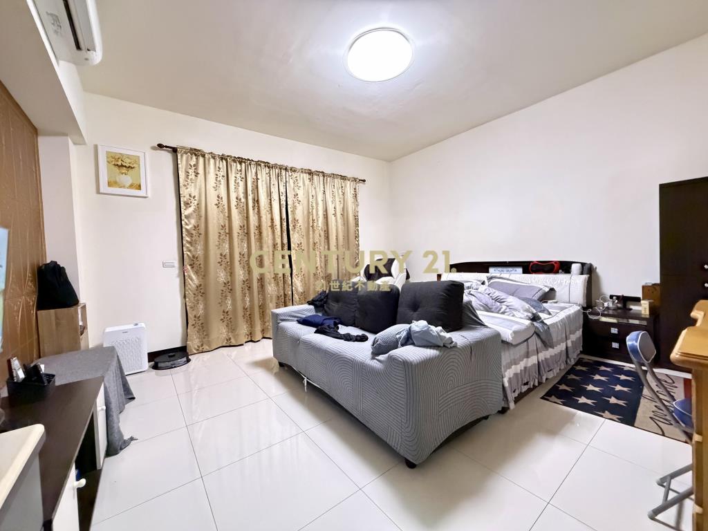 藝術家前院雙車美墅