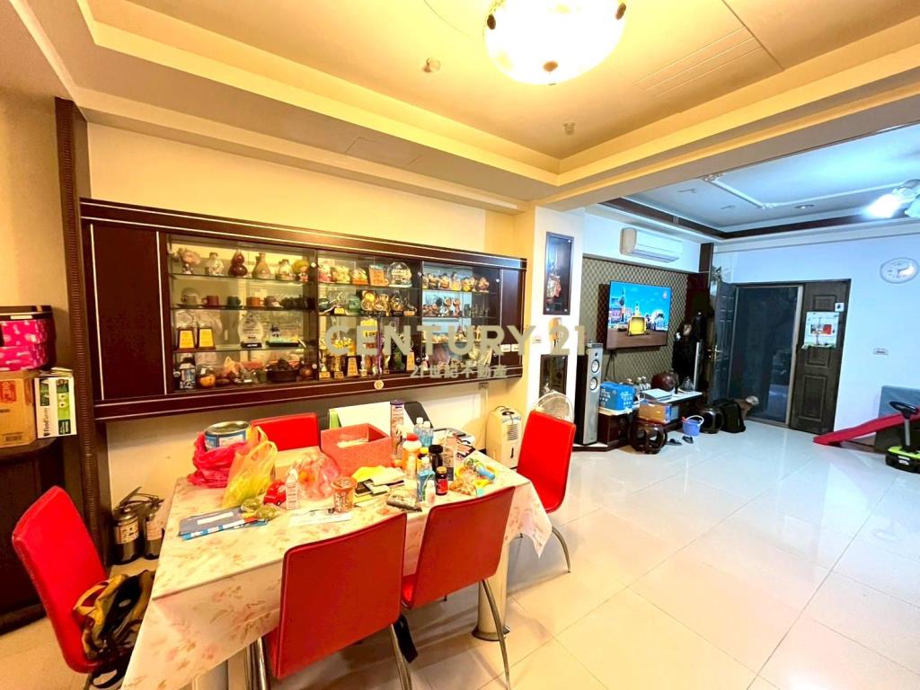 過嶺雙車5房花園別墅