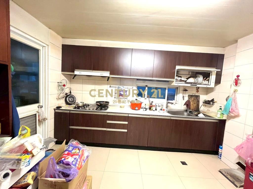 過嶺雙車5房花園別墅