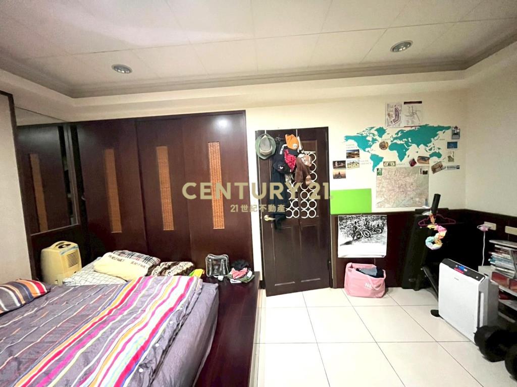 過嶺雙車5房花園別墅