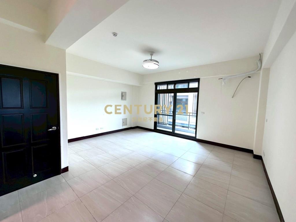 仙草花海邊間三車位美別墅