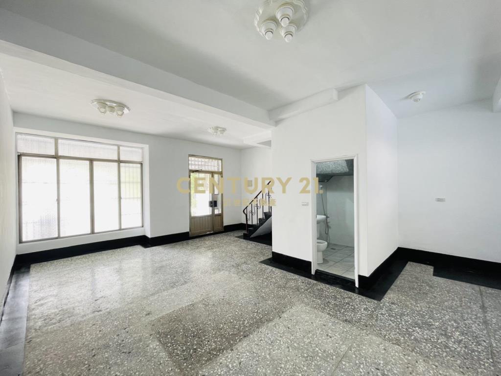 彰化田中車站旁整新大面寬透天