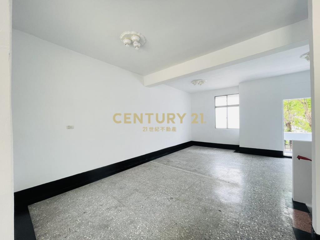 彰化田中車站旁整新大面寬透天