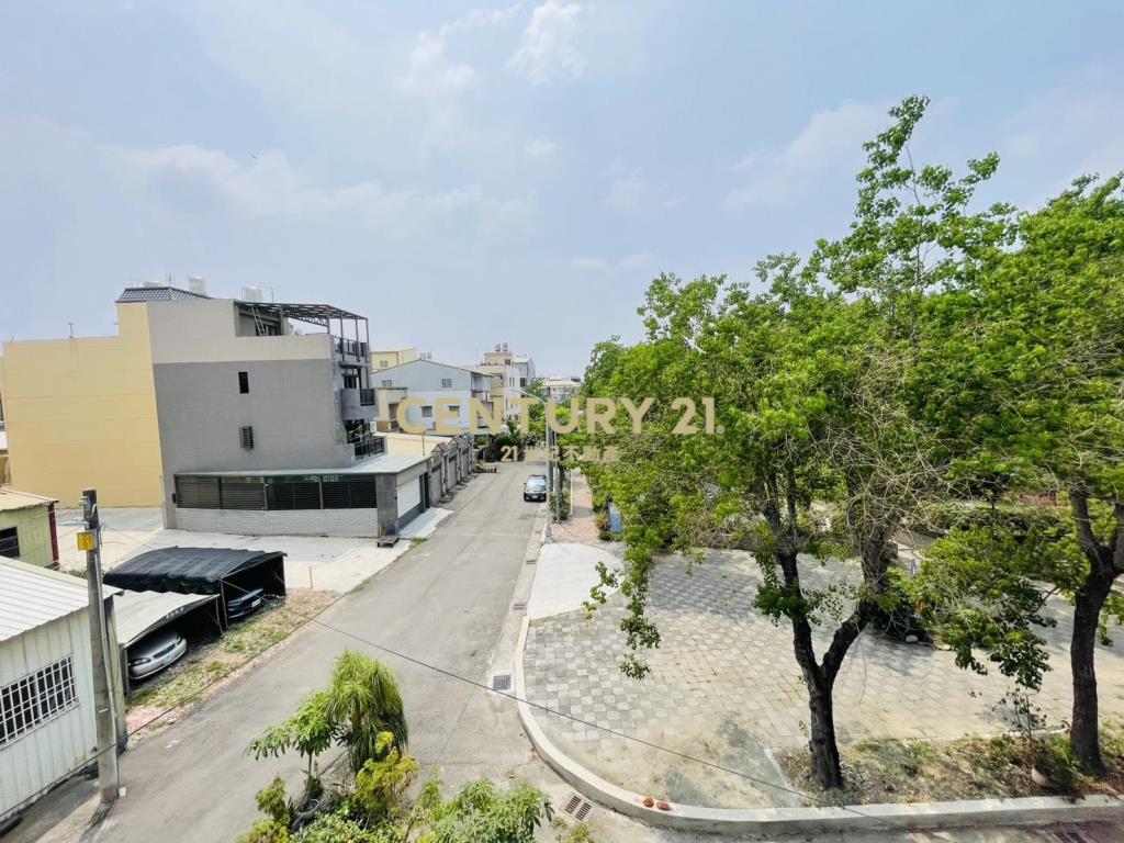 彰化田中車站旁整新大面寬透天