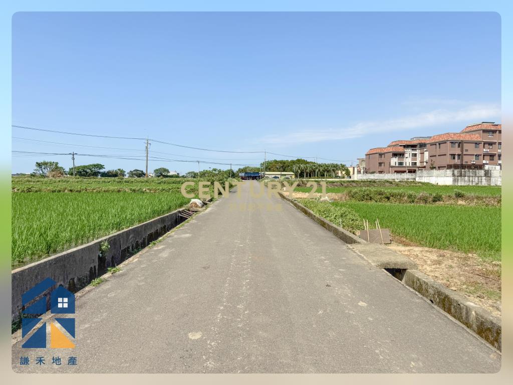 富岡鄰路優美農地