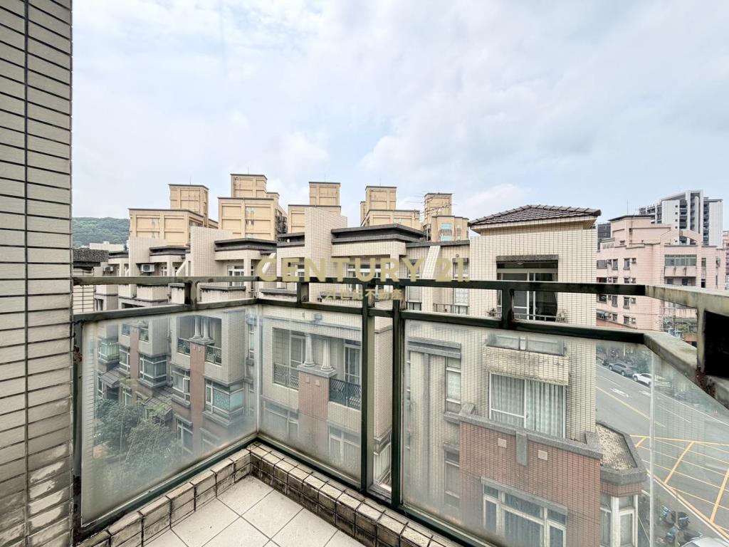 楊光學區三秀雅硯車庫型透天