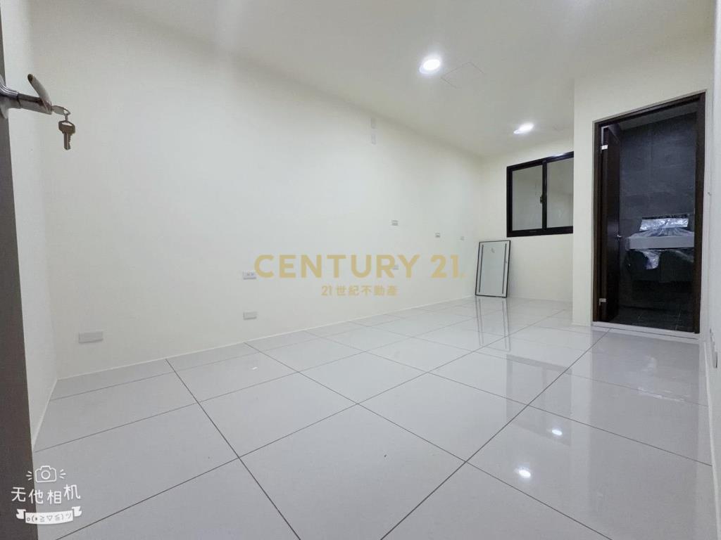 幼獅交流道🏆高榮國小旁透天