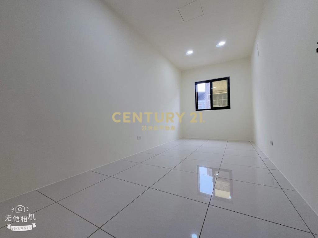 幼獅交流道🏆高榮國小旁透天