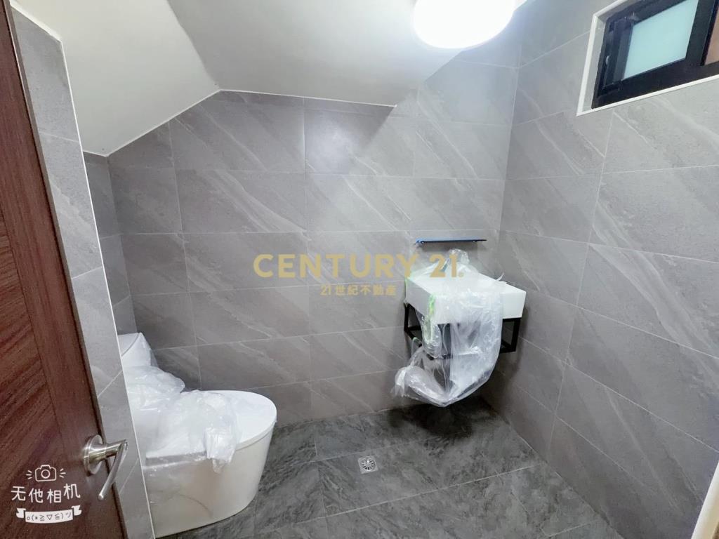 幼獅交流道🏆高榮國小旁透天-2