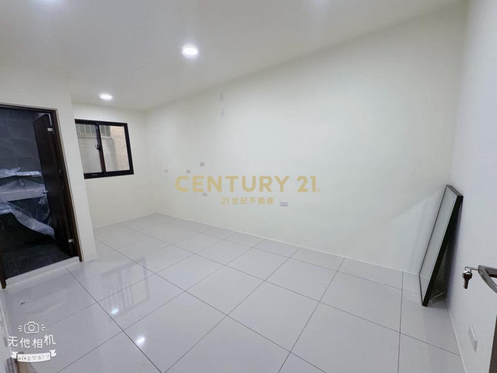 幼獅交流道🏆高榮國小旁透天-2