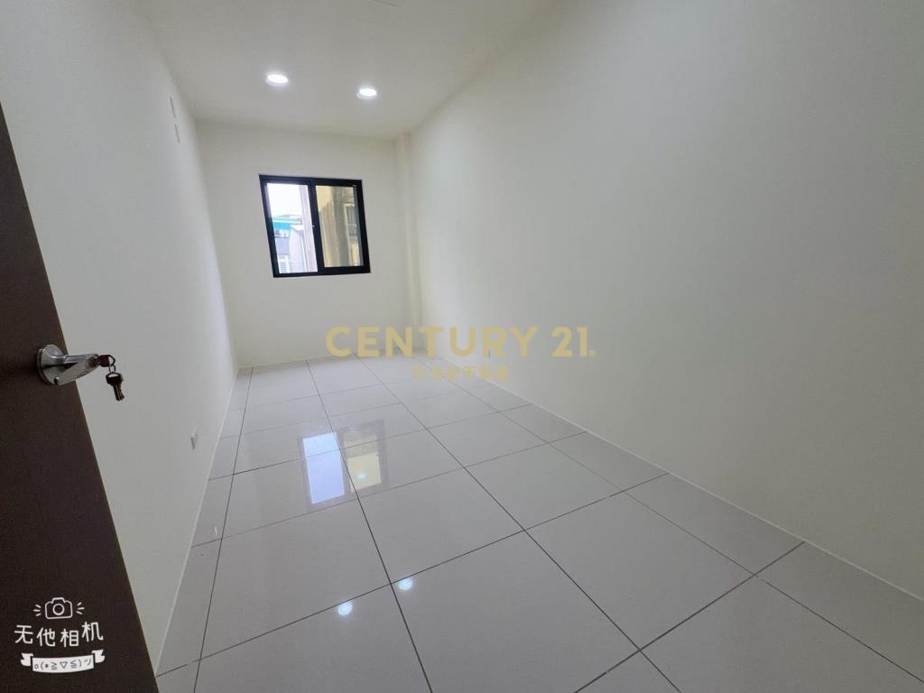 幼獅交流道🏆高榮國小旁透天-2