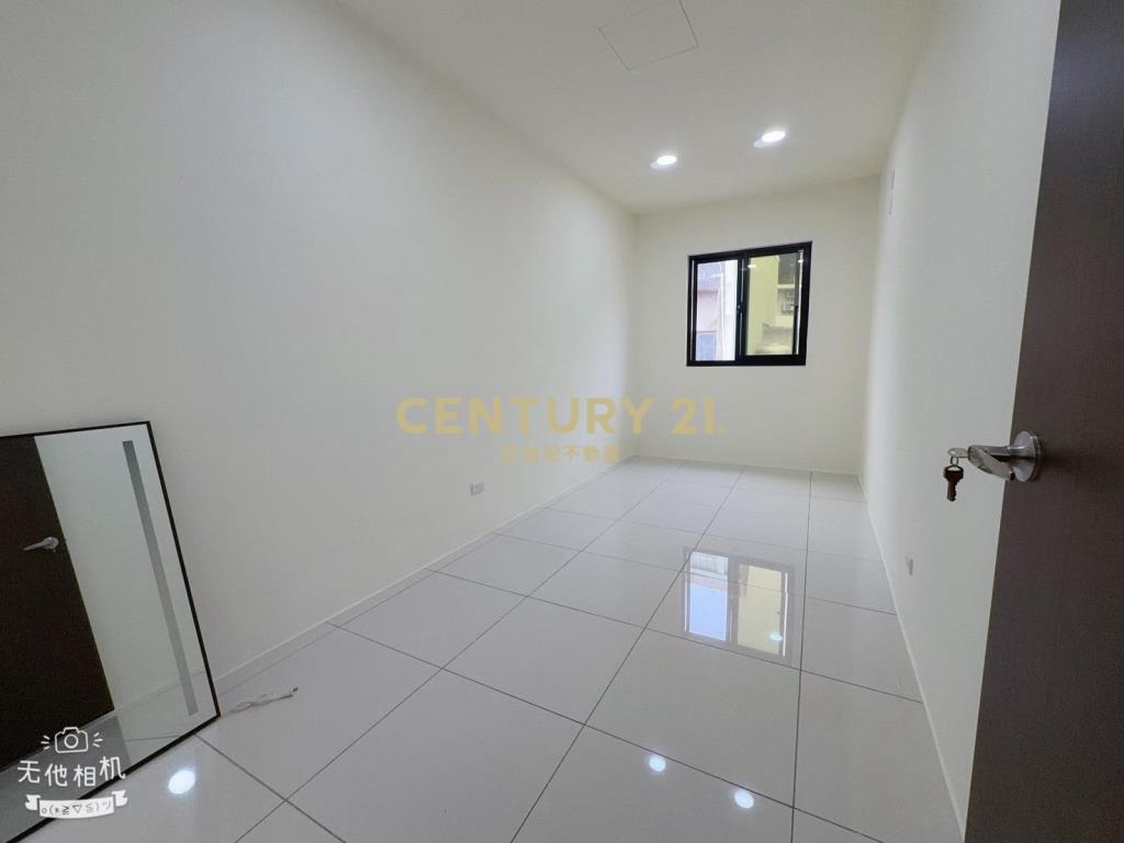 幼獅交流道🏆高榮國小旁透天-2