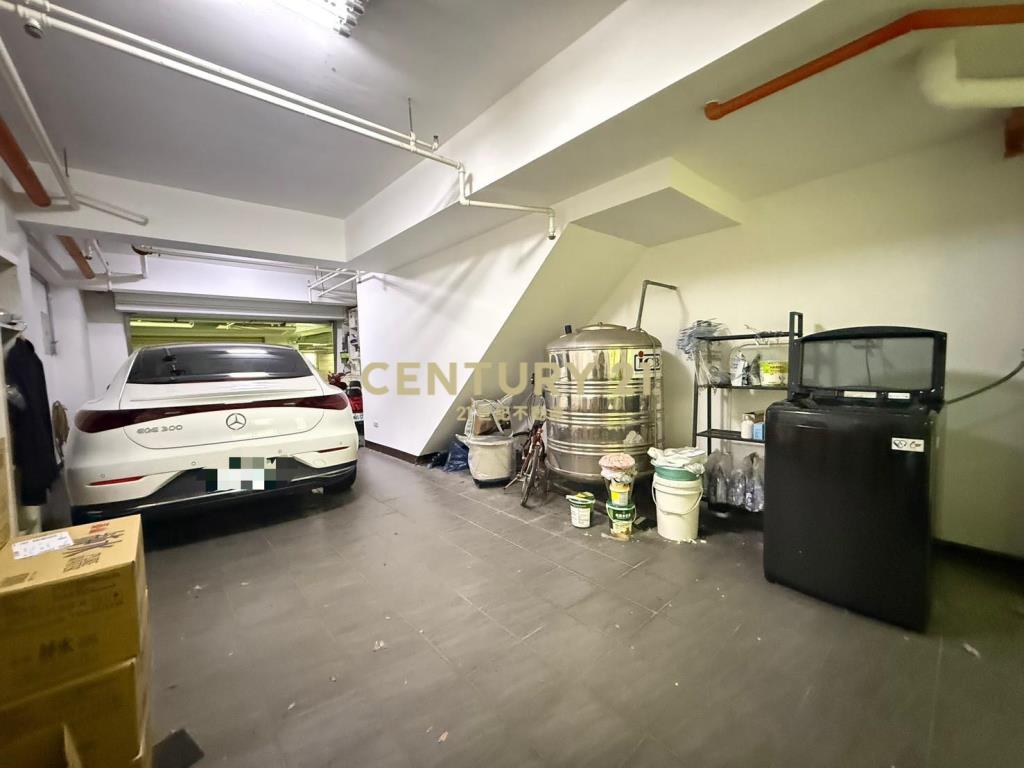 桃園高鐵站前雙車位別墅