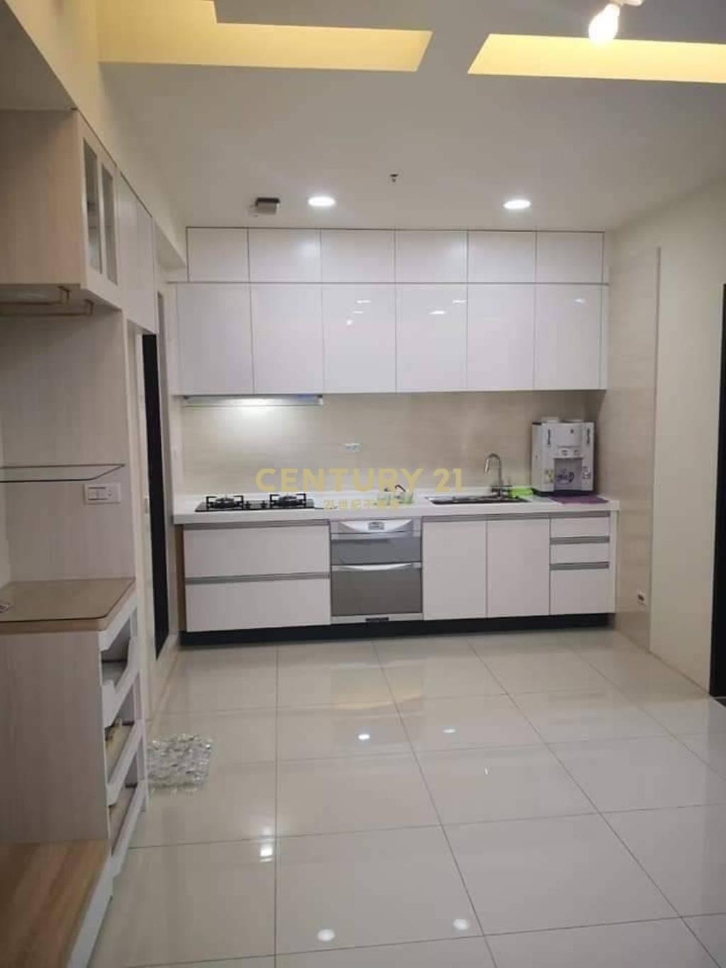 站前京華景觀四房加車位