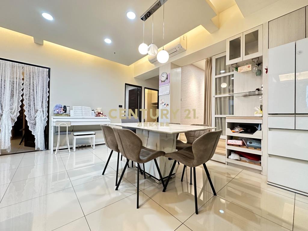 站前京華景觀四房加車位