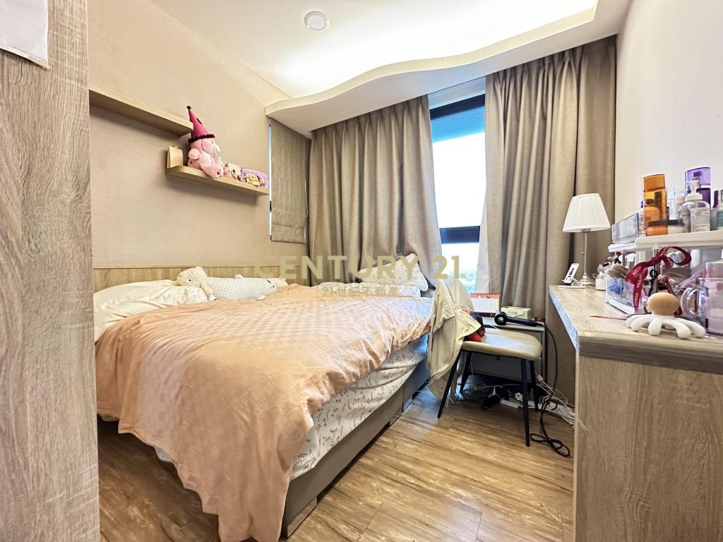 站前京華景觀四房加車位