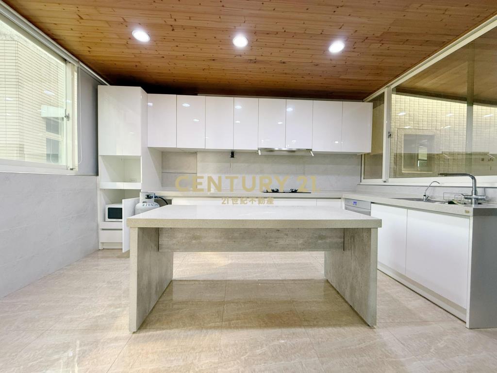 大地坪羅馬雙車豪墅