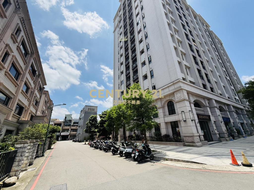 龍潭市區金店面