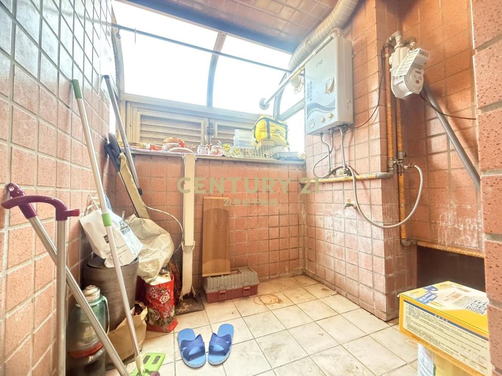 近幼獅交流道電梯三房+平車