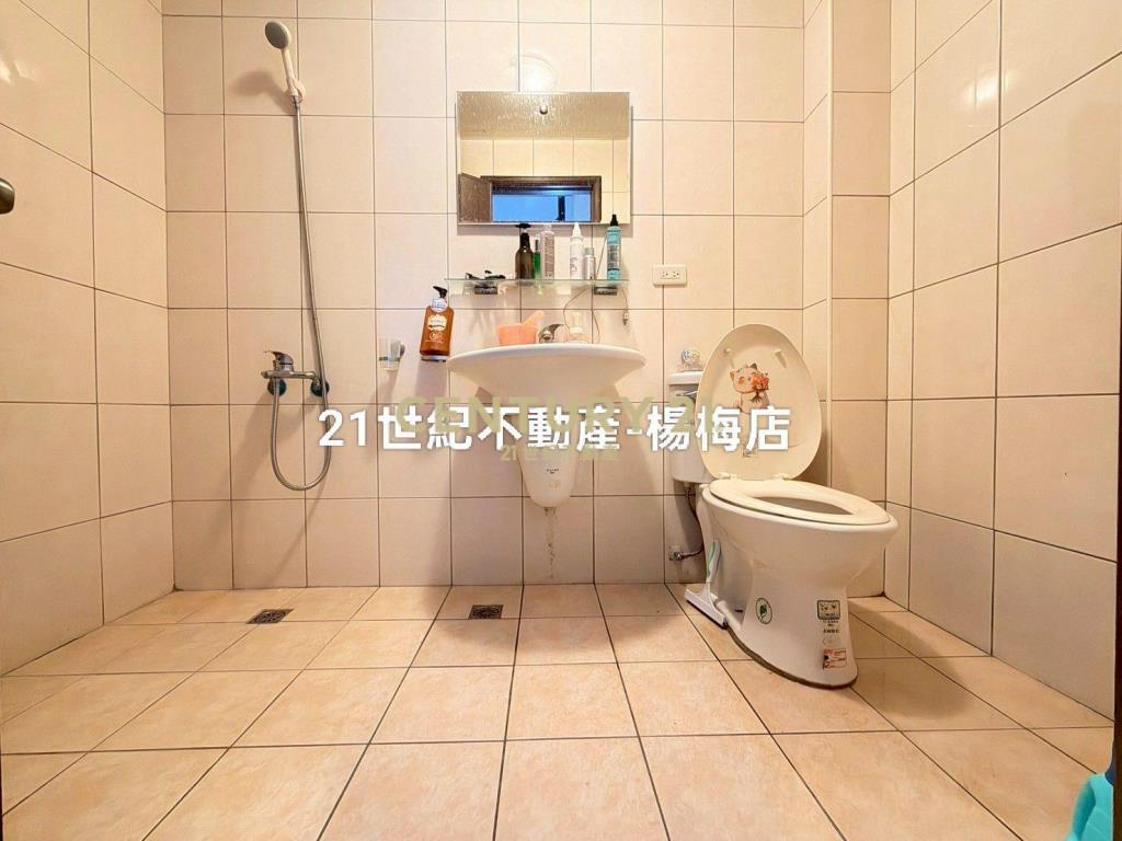 近過嶺、66快速旁📍快樂小鎮車庫別墅