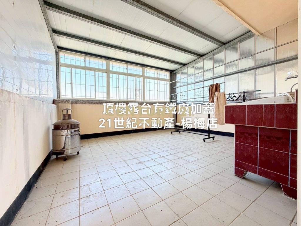 近過嶺、66快速旁📍快樂小鎮車庫別墅