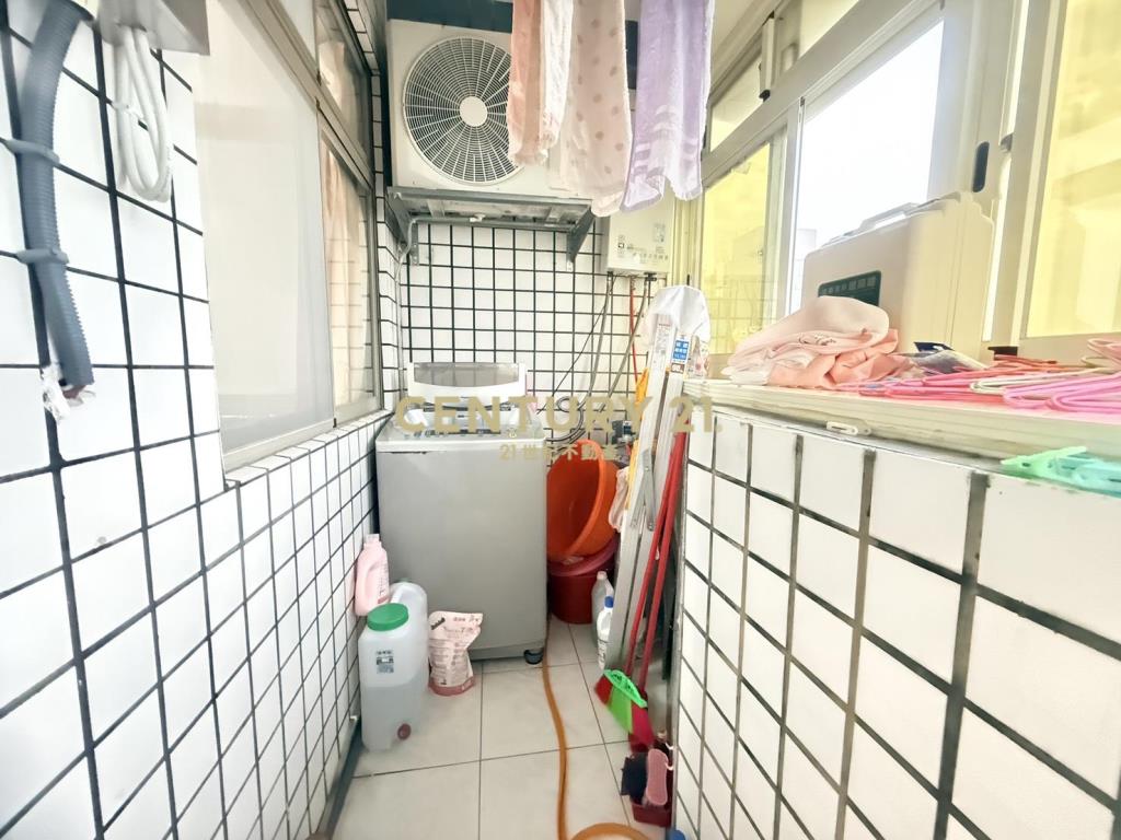 新屋黃金商業區全新翻修電梯大三房
