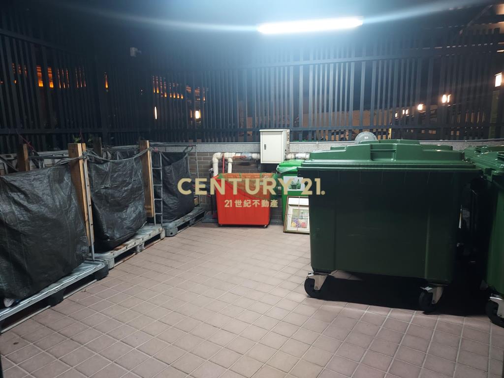 Costco三面採光3房車