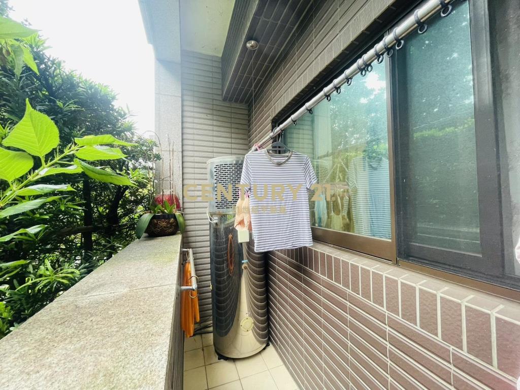 蘆竹近中壢休息站雲邦一樓庭園二房車