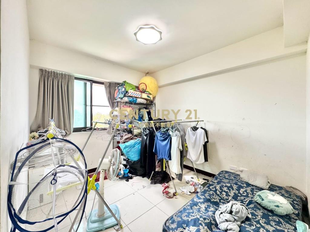 新屋大悅清華前院停車四房別墅