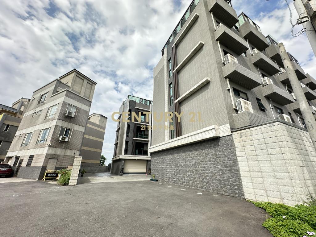 楊梅楊湖路澄玥社區雙車位別墅