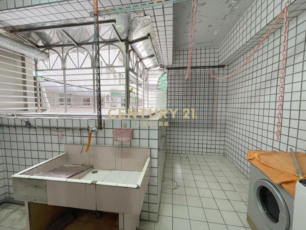 近楊梅火車站1+2樓店住