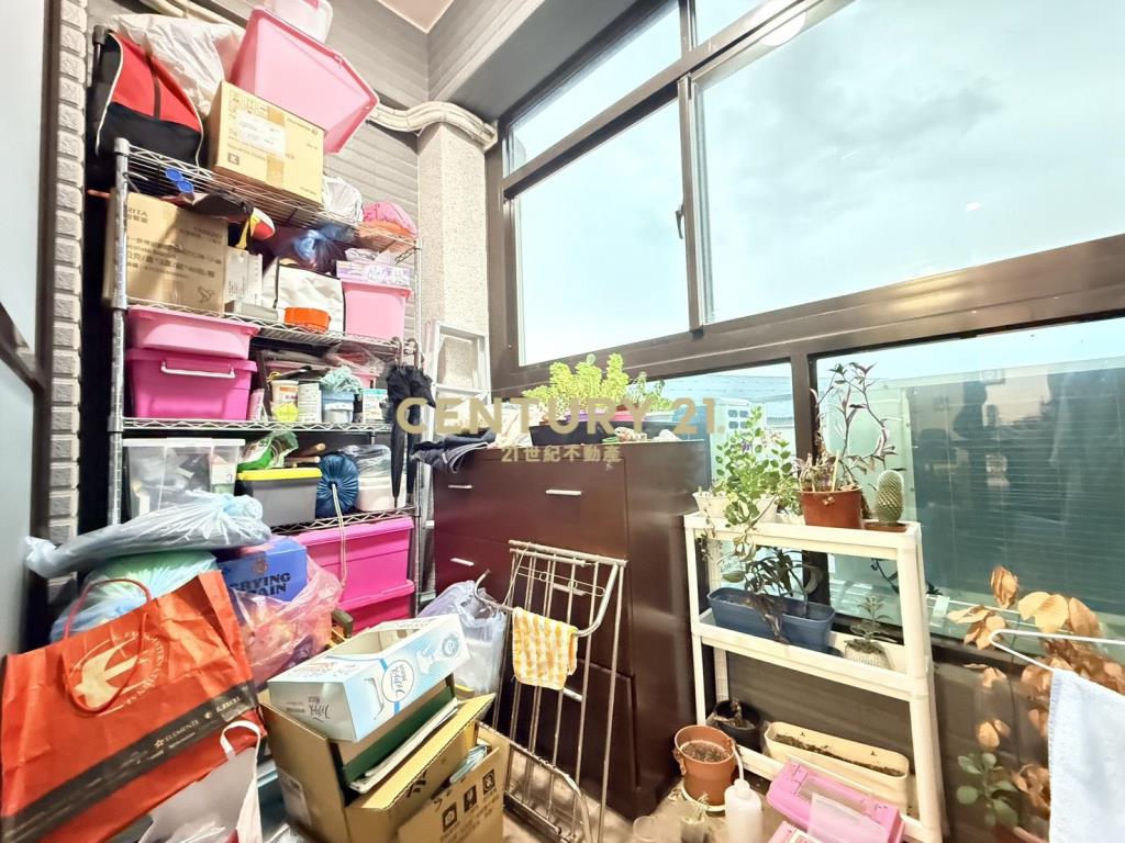 新屋金滿意兩房