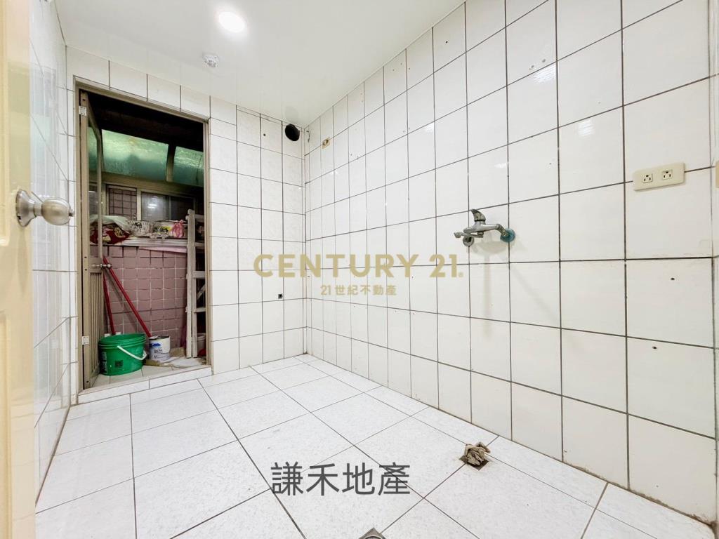 身騎白馬讀瑞塘【精緻兩房】