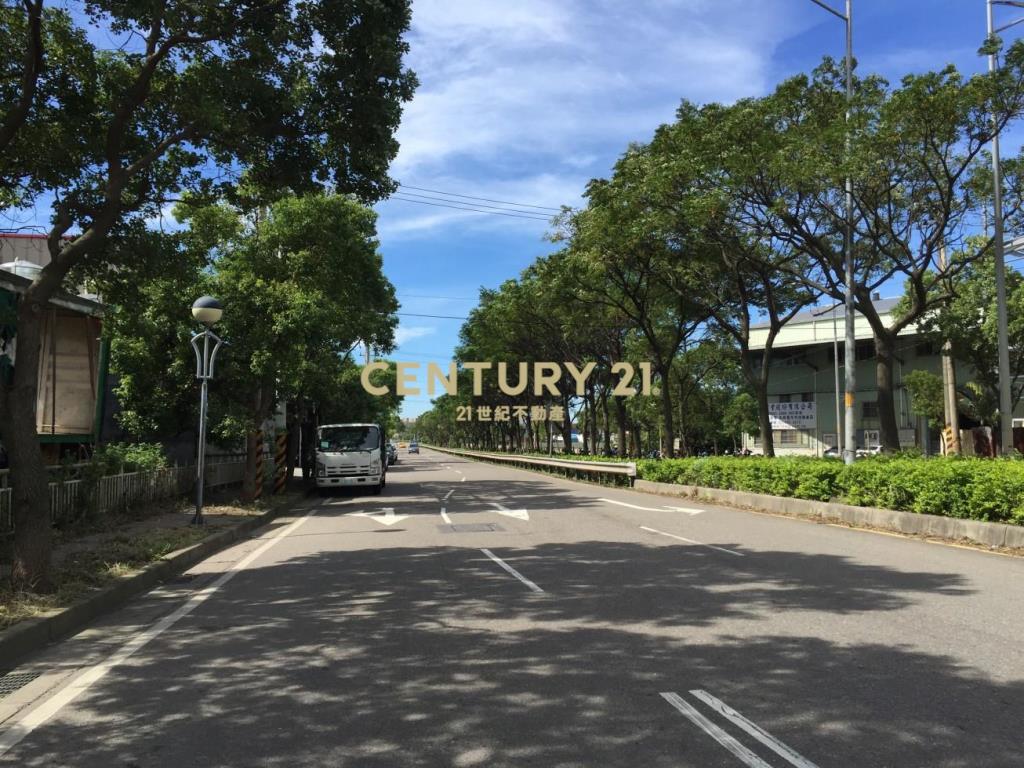 埔心後站正30米梅獅路旁818坪工業地