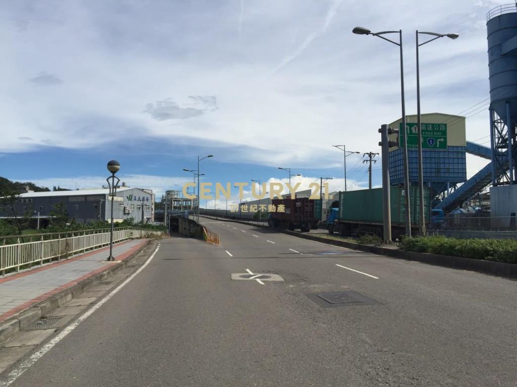 埔心後站正30米梅獅路旁818坪工業地